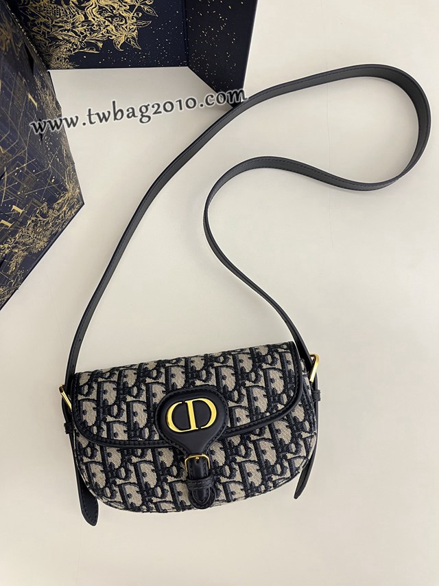 Dior专柜新款迪奥顶级原单中号蓝布Bobby East-West秋冬系列小挎包 djfk1201